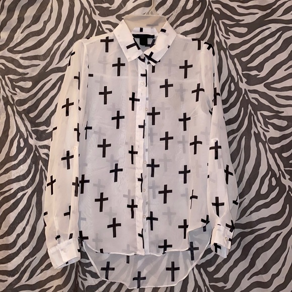 NWOT SHEER WHITE BUTTON DOWN WITH BLACK CROSS PATTERN - Picture 1 of 4